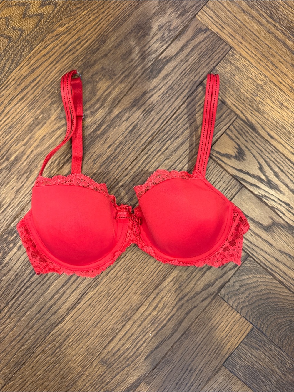 Chantelle  Red Bra 32D